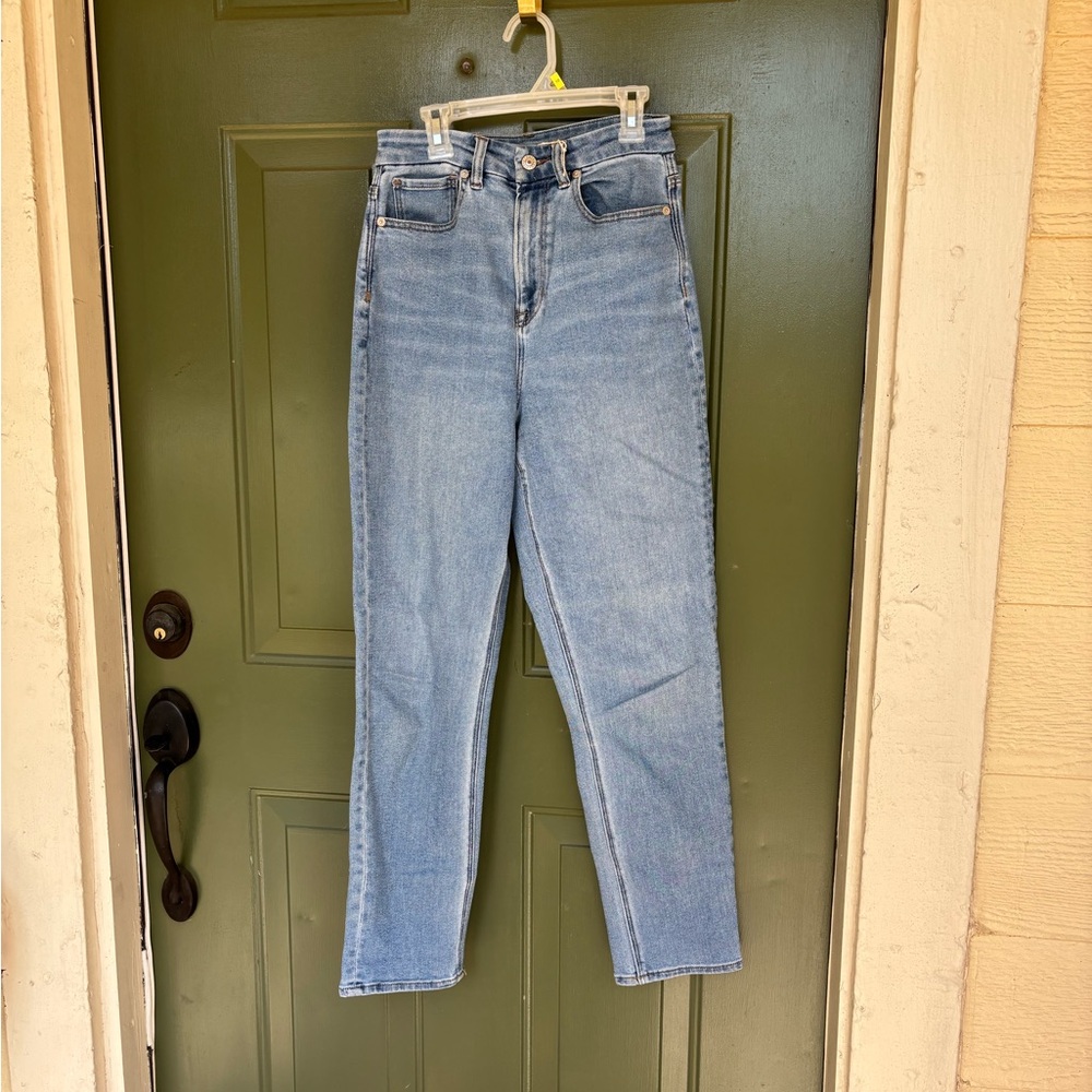 AE American Eagle Curvy Mom Jean Blue Wash 2